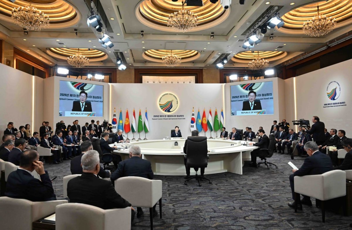 Токаев предложил запустить программу для молодежи Central Asia – Korea Future Generation