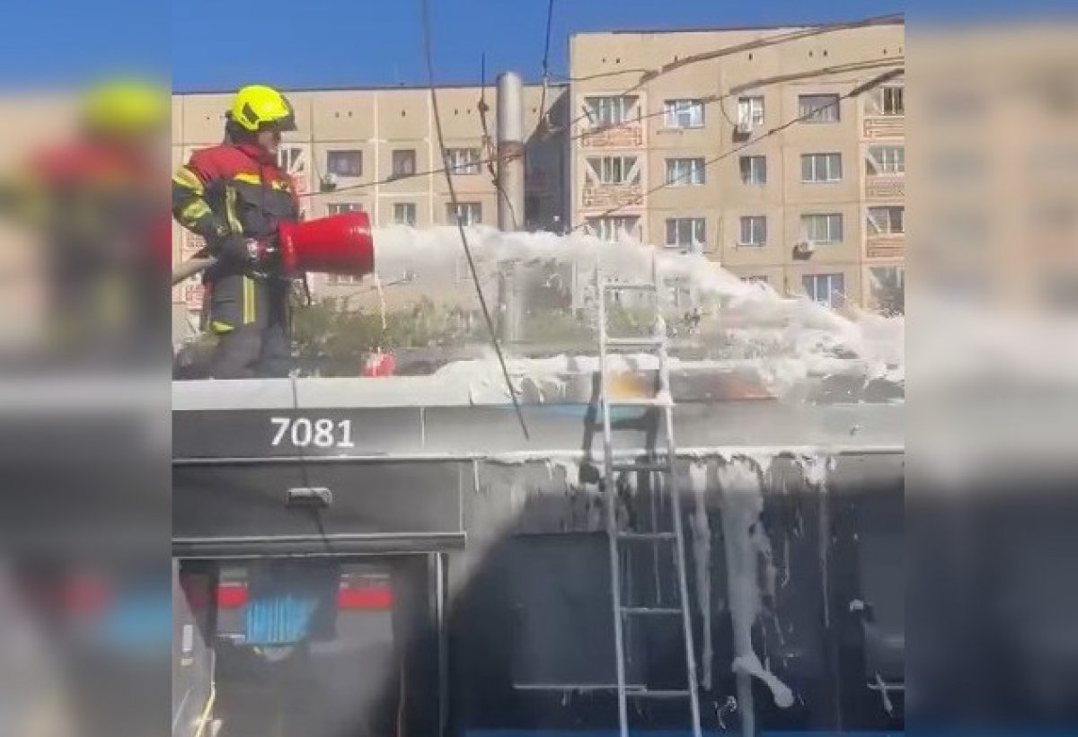 Возгорание троллейбуса произошло в Алматы (ВИДЕО)