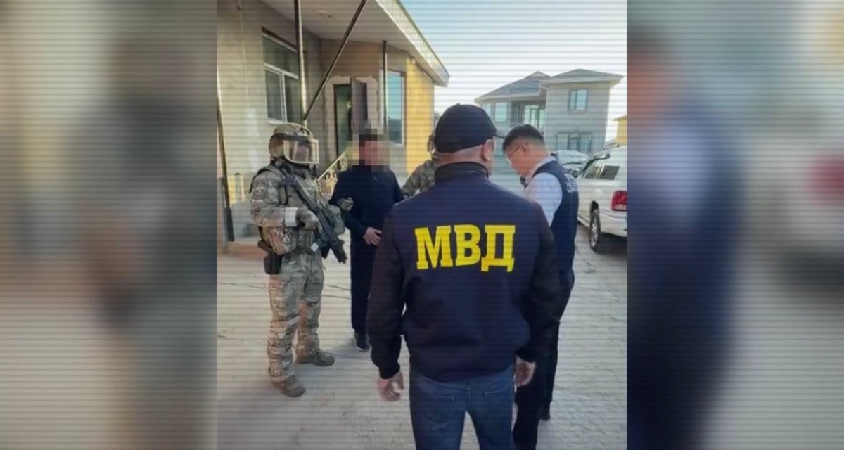 Брали дань с каждого авто: группу вымогателей задержали в Жамбылской области (ВИДЕО)
