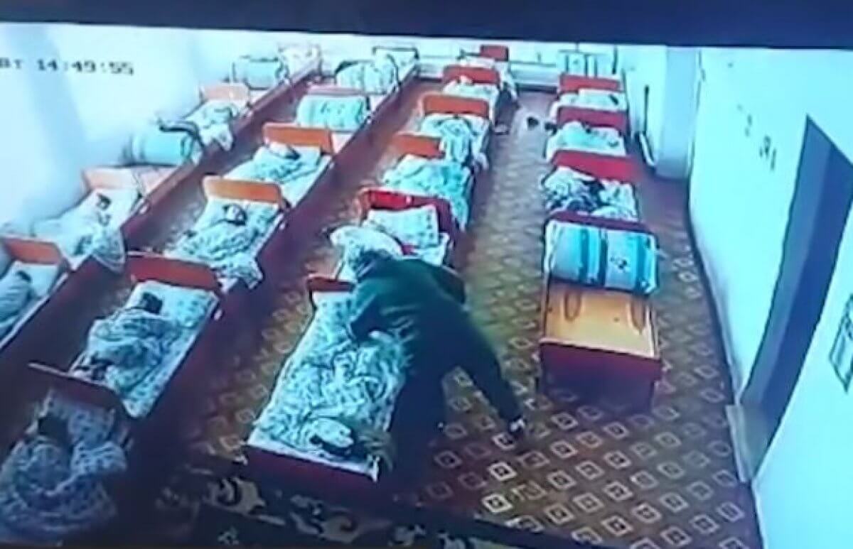 Работница детсада расцарапала лицо спящему малышу в Актюбинской области