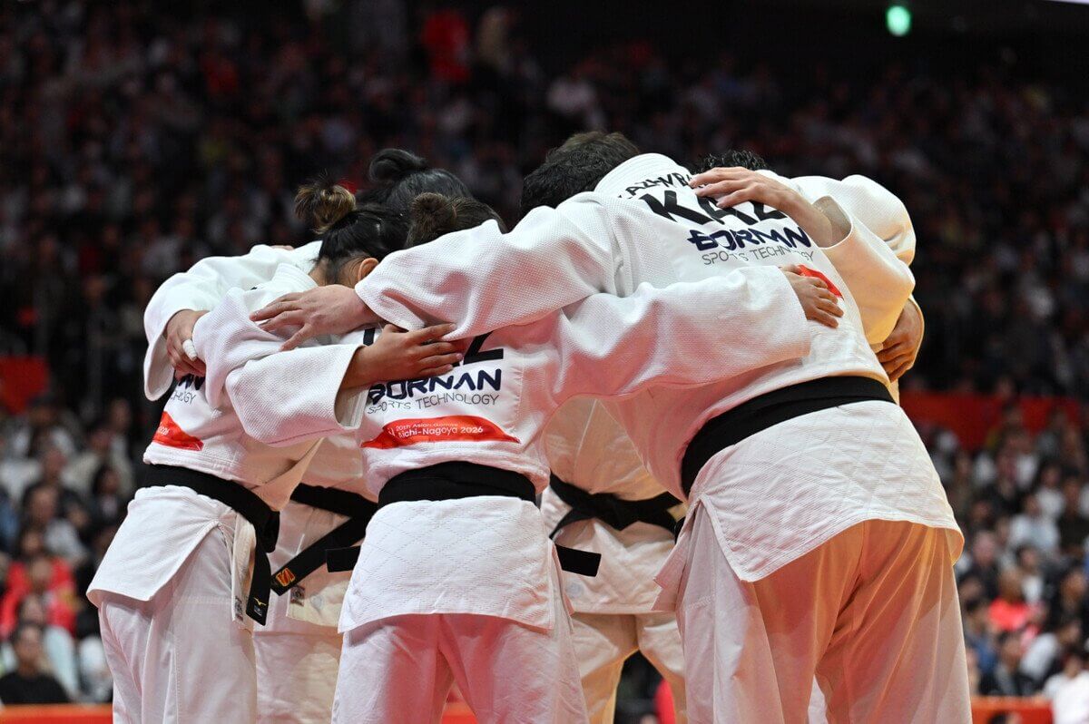 Казахстан победил Южную Корею и вышел в финал Азиады-2026 по дзюдо
