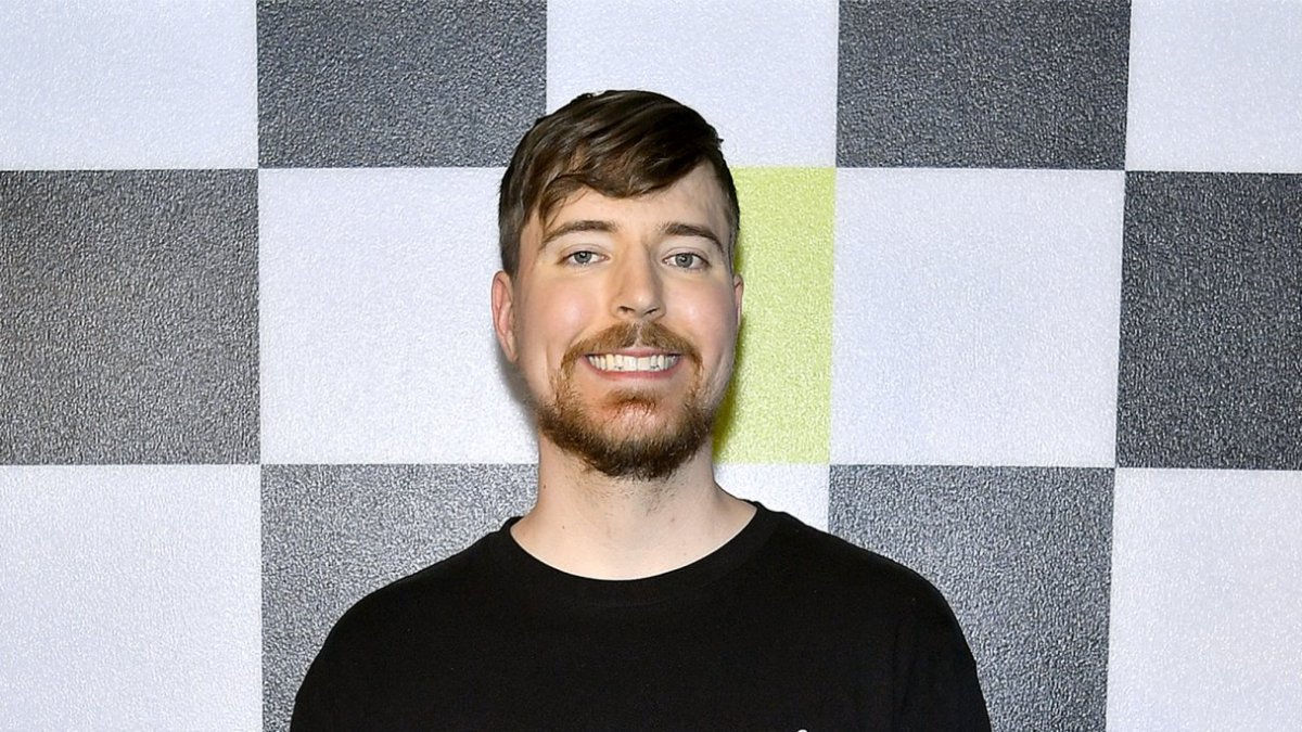 Звезда YouTube MrBeast прилетел в Ташкент (ВИДЕО)