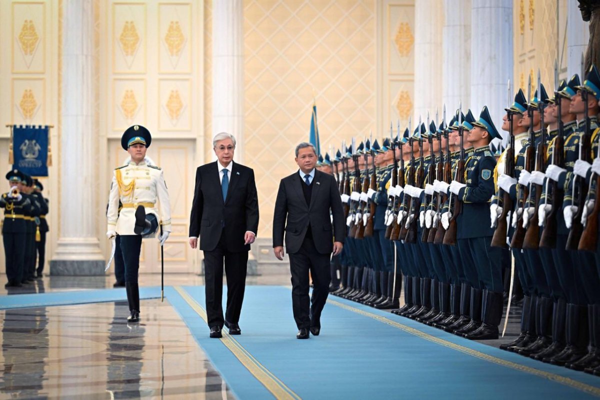 Токаев встретил премьер-министра Камбоджи в Акорде