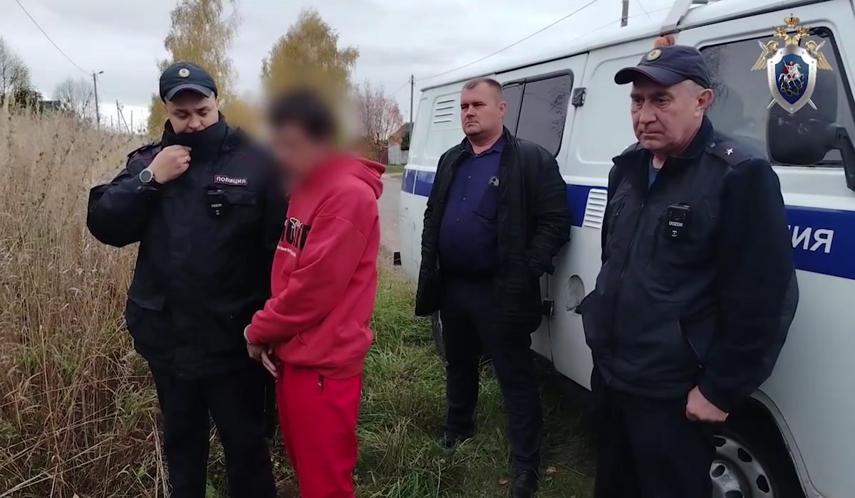 Тело женщины 8 месяцев скрывали в сундуке супруги в России