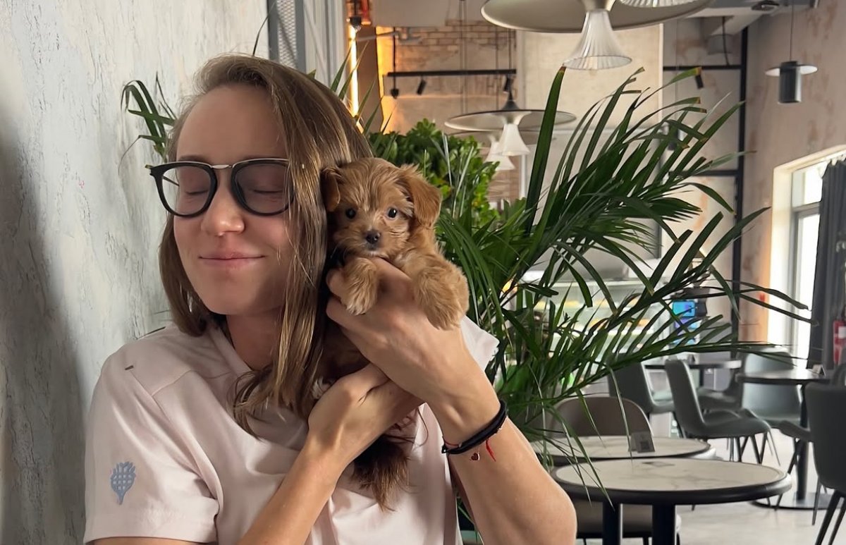 Елена Рыбакина показала забавное видео с новым питомцем