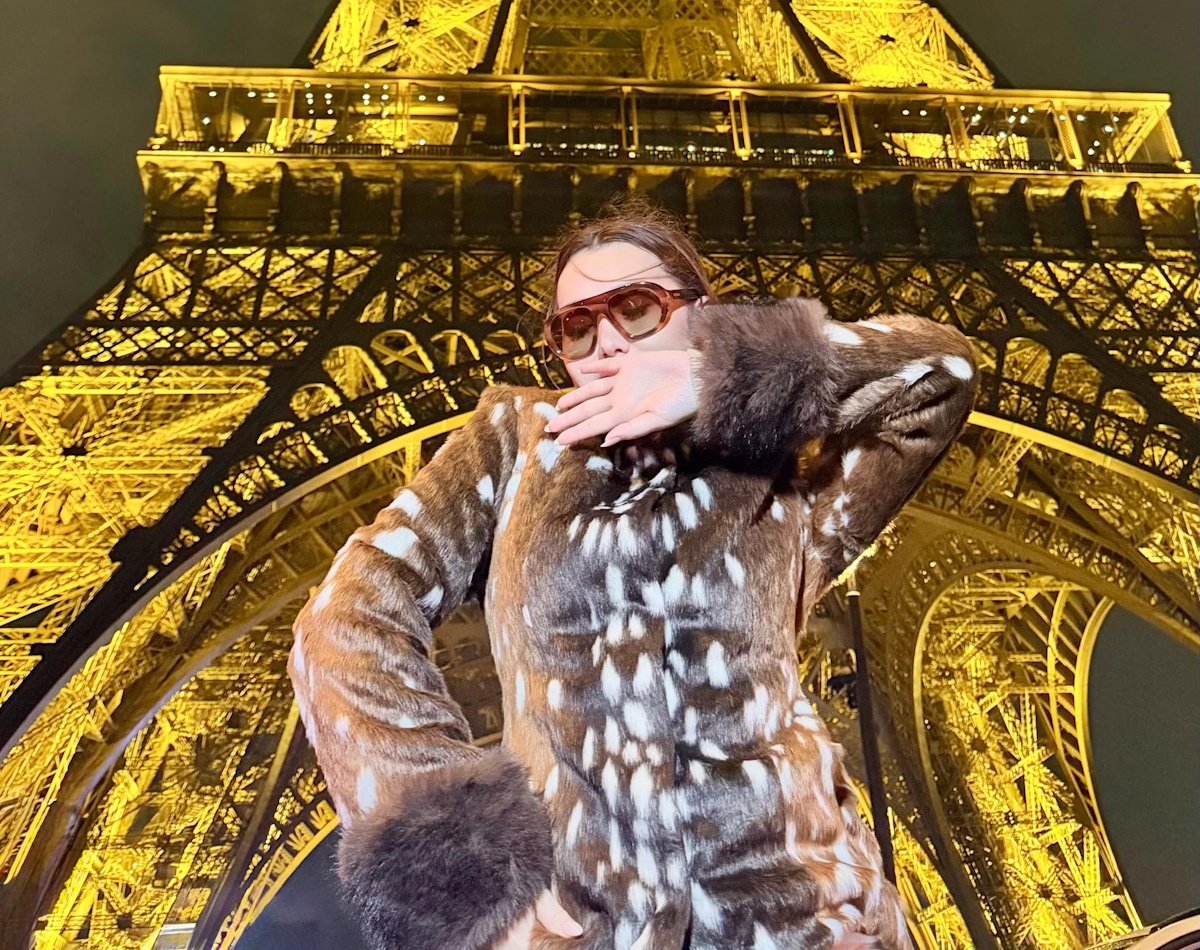 Ерке Есмахан и RaiM сфотографировались на фоне Эйфелевой башни