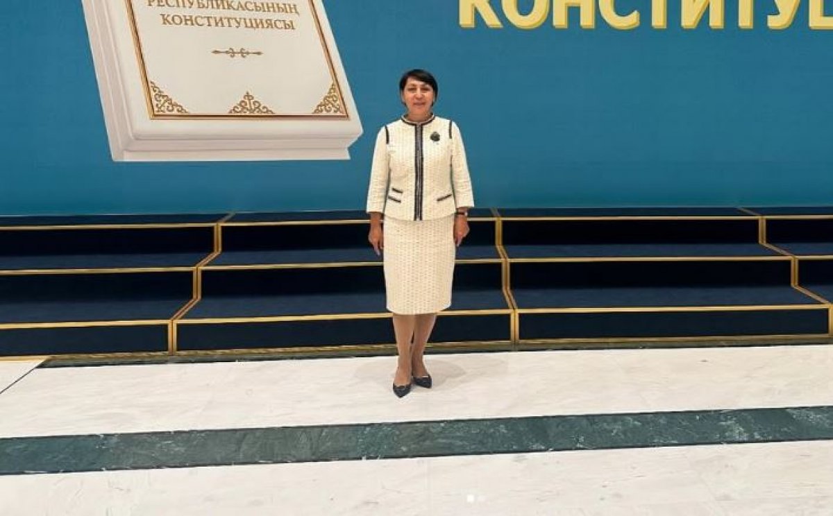 Гульнар Тойлыбаева получила мандат депутата Курултая