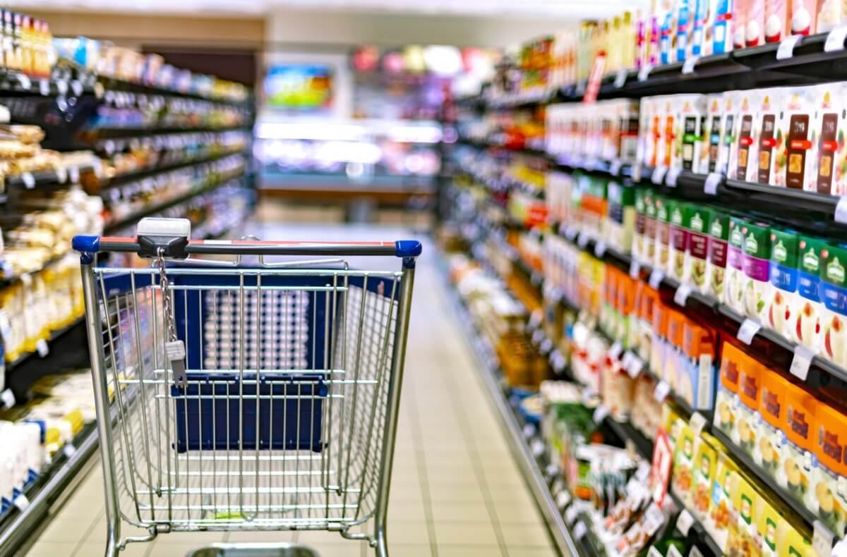 В каких магазинах и ТРЦ Шымкента стартовали скидки ко Дню Республики