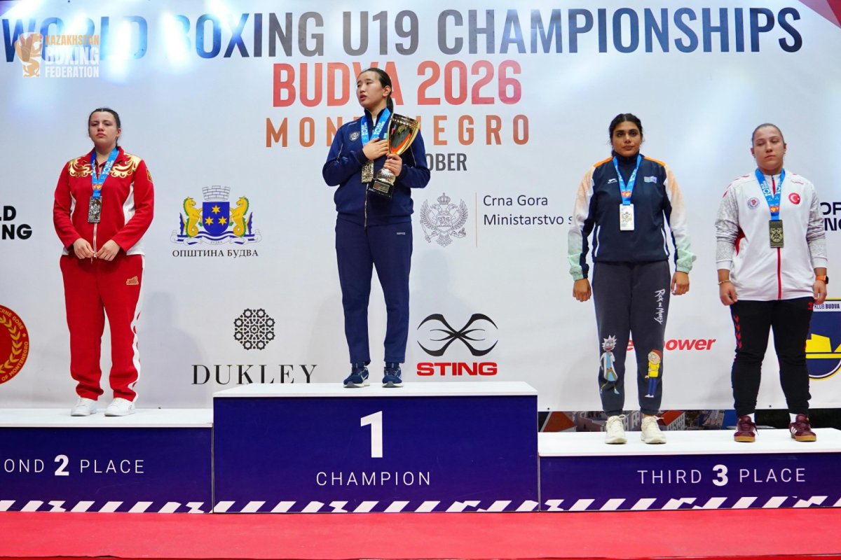 Сборная Казахстана завоевала восемь медалей на чемпионате мира по боксу