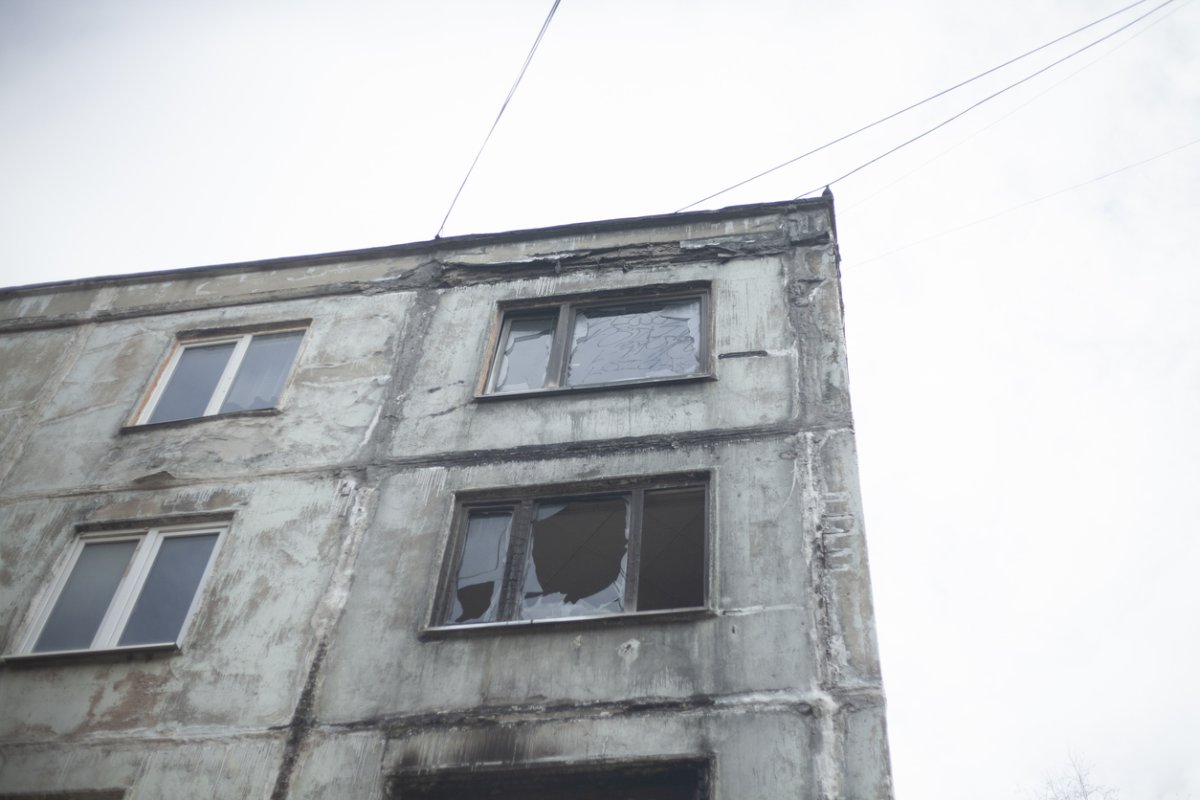 Взрыв в котельной повредил окна квартир и два автомобиля в Атырау (ВИДЕО)