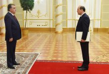 Посол Казахстана вручил верительные грамоты Президенту Таджикистана