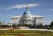 Касым-Жомарт Токаев принял посла Казахстана в Китае Шахрата Нурышева