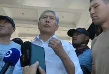 Суд наложил арест на имущество телеканала Алмазбека Атамбаева