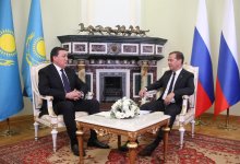 Аскар Мамин и Дмитрий Медведев обсудили казахстанско-российское сотрудничество