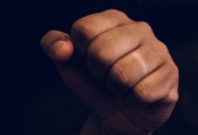 Пьяный американец побил мужчину в Атырау