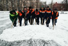 Массовая драка дворников из Кыргызстана и Узбекистана в центре Москвы попала на видео