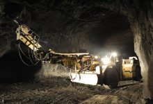 Спасен горняк из Риддера, заблокированный подземным завалом