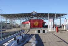 Более ста грузовых авто скопилось на казахстанско-кыргызской границе