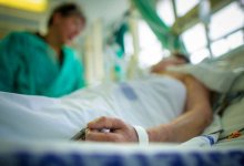 Кипятком ошпарились трое рабочих при устранении коммунальной аварии в Караганде