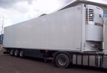 На казахстанско-кыргызской границе застряли 200 фур с китайскими товарами