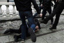 Сына экс-акима в Карагандинской области заподозрили в избиении сельчанина, недовольного работой его матери