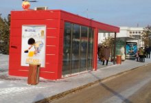 Вандалы громят стекла в теплых остановках Нур-Султана несколько раз в месяц