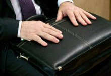 Госслужащих хотят отправить в село из-за нехватки кадров