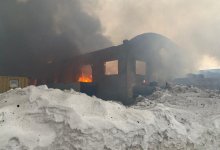 Гаражный бокс с семью грузовиками сгорел близ шахты в Караганде