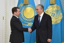 О чем говорили Токаев и Медведев в Акорде