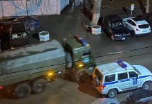 Жителям заблокированных в Алматы домов пообещали сохранить рабочие места