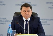 Жандарбек Бекшин ушел с поста главного санврача РК