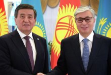 Токаев поговорил по телефону с президентом Кыргызстана Жээнбековым
