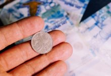 Судоисполнители блокируют личные счета казахстанцев во время ЧП