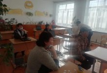 Сельским школьникам в СКО выдали ноутбуки для онлайн-учебы