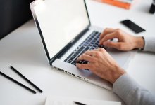 Запущен сайт для получения соцвыплаты в 42 500 тенге. Он работает с перебоями