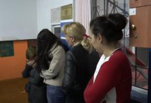 В Алматы накрыли баню с проститутками