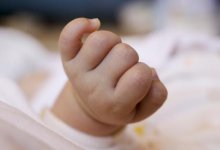 В Караганде найдена мать выброшенного в мусорку младенца