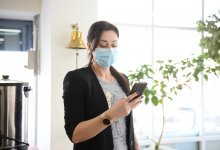 Жителей Уральска будут контролировать через приложение в сотовых телефонах