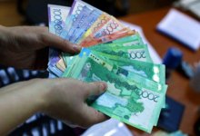 Курс тенге еще немного укрепился