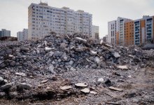 В Нур-Султане почти полностью снесли аварийный долгострой «Территория комфорта-1»