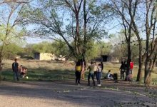 Жители Капшагая устроили пикник во время карантина