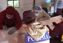 Психологи помогают бороться со стрессом полицейским на блокпостах Алматы