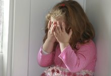В Нур-Султане 4-летнюю девочку избил бывший ухажер матери: в ситуацию вмешался акимат