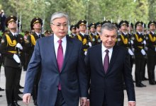 Токаев и Мирзиеев договорились о создании казахстанско-узбекских предприятий