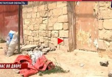 Младенца в пакете нашли у дверей частного дома в Мангистауской области