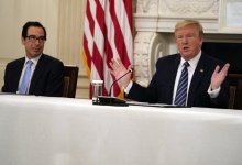 Трамп планирует отправить другим странам в июле 8 тысяч аппаратов ИВЛ