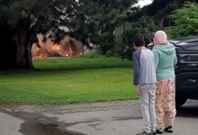 Самолет канадских ВВС взлетел "в честь борьбы с коронавирусом" и врезался в жилой дом