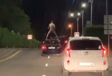 Астанчанин в трусах ехал на крыше авто. Хулиган отделался мелким штрафом