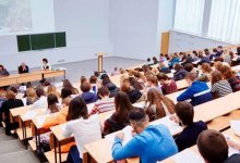 «Тратят миллиарды, а брусчатка разваливается» - эксперт о качестве технического образования в Казахстане