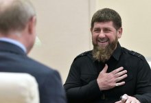 "Кто может его заменить?": избрать Путина пожизненным президентом предложил Кадыров